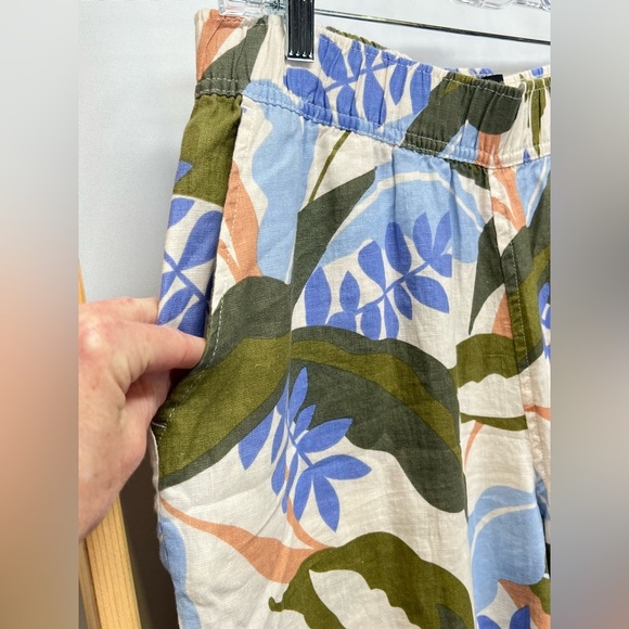 TAHARI 💯 Linen tropical print wide leg crop pants size L. - Picture 4 of 12